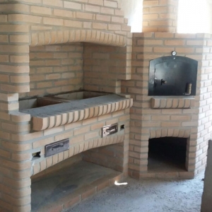 Alvenaria > Com forno a lenha